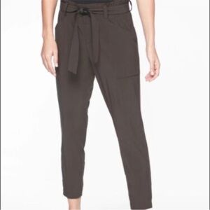 Athleta Skyline Pant NWT Olive